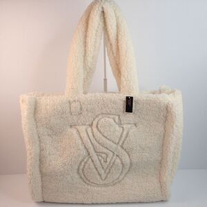 Victoria’s Secret VS Sherpa Tote Bag Ivory Soft w/Tag